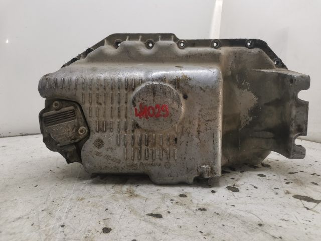 bontott VW GOLF IV Olajteknő