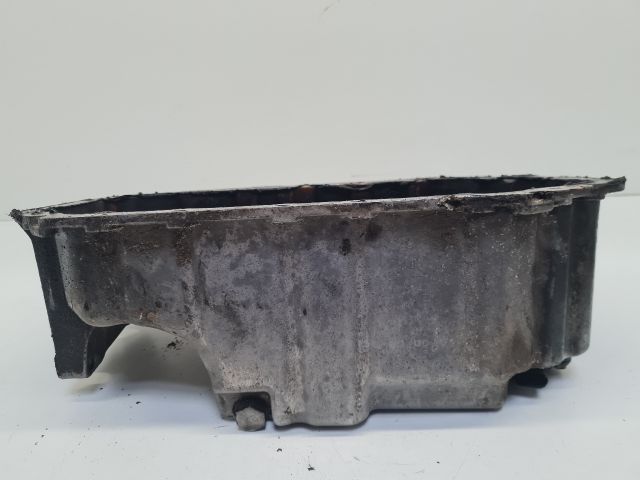 bontott VW GOLF IV Olajteknő