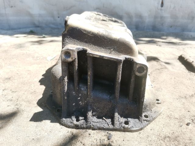 bontott VW GOLF IV Olajteknő