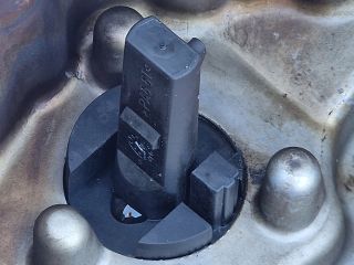 bontott VW GOLF IV Olajteknő