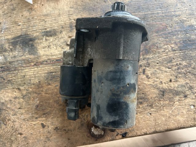 bontott VW GOLF IV Önindító