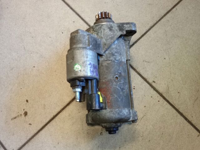 bontott VW GOLF IV Önindító