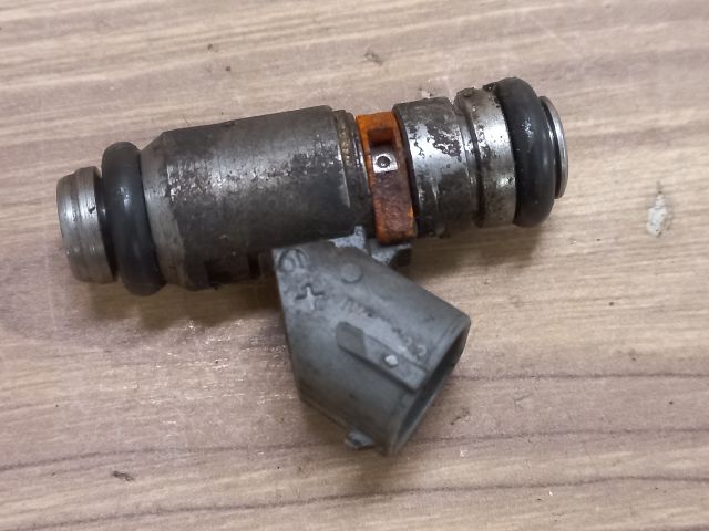 bontott VW GOLF IV Porlasztó (1 db)