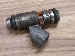 bontott VW GOLF IV Porlasztó (1 db)