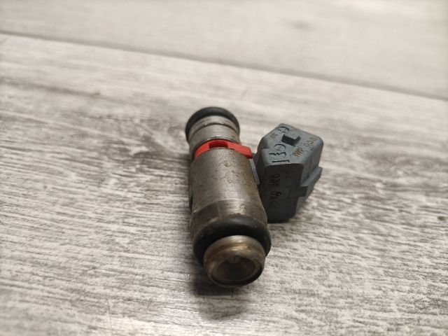 bontott VW GOLF IV Porlasztó (1 db)