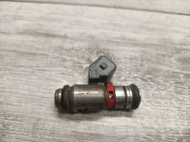 bontott VW GOLF IV Porlasztó (1 db)