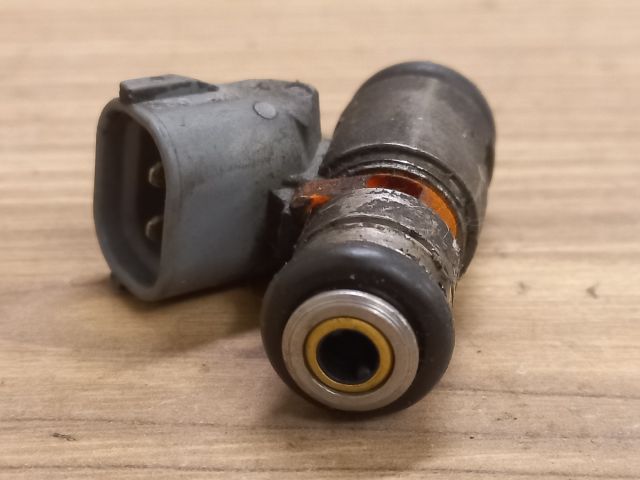 bontott VW GOLF IV Porlasztó (1 db)