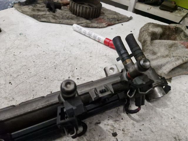 bontott VW GOLF IV Porlasztó Sor / Híd