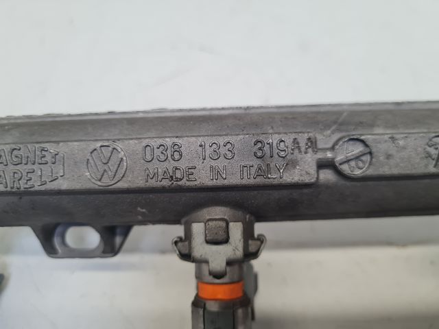 bontott VW GOLF IV Porlasztó Sor / Híd