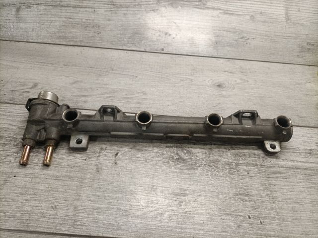 bontott VW GOLF IV Porlasztó Sor / Híd