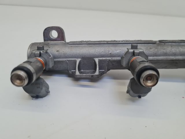 bontott VW GOLF IV Porlasztó Sor / Híd