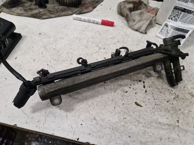 bontott VW GOLF IV Porlasztó Sor / Híd