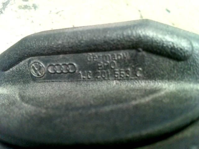 bontott VW GOLF IV Tanksapka