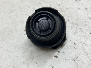 bontott VW GOLF IV Tanksapka