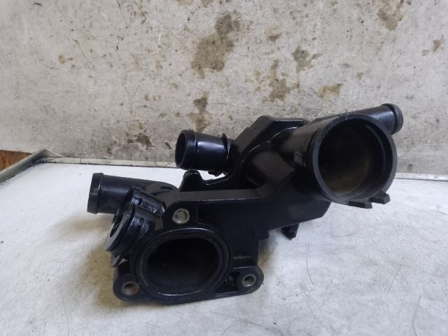 bontott VW GOLF IV Termosztátház