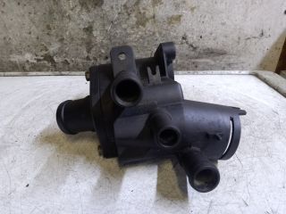 bontott VW GOLF IV Termosztátház