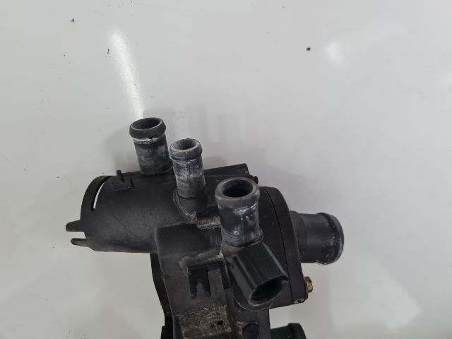 bontott VW GOLF IV Termosztátház