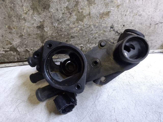 bontott VW GOLF IV Termosztátház