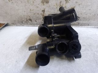 bontott VW GOLF IV Termosztátház