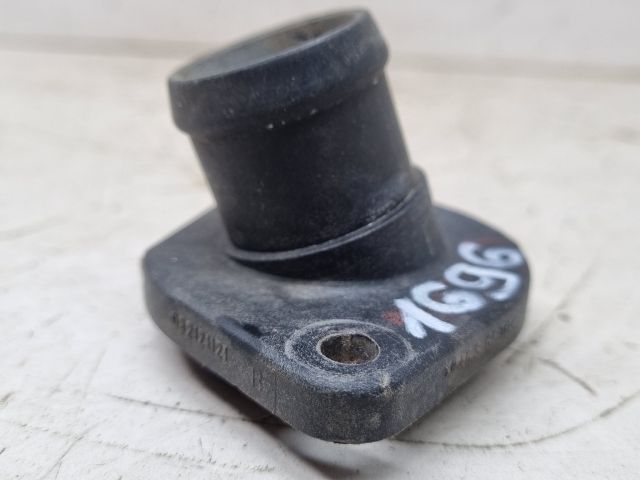 bontott VW GOLF IV Termosztátház