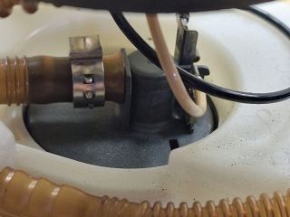 bontott VW GOLF IV Üzemanyag Szivattyú