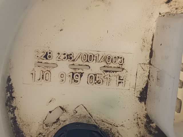 bontott VW GOLF IV Üzemanyag Szivattyú