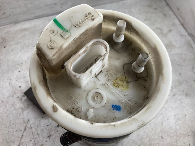 bontott VW GOLF IV Üzemanyag Szivattyú