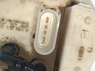 bontott VW GOLF IV Üzemanyag Szivattyú