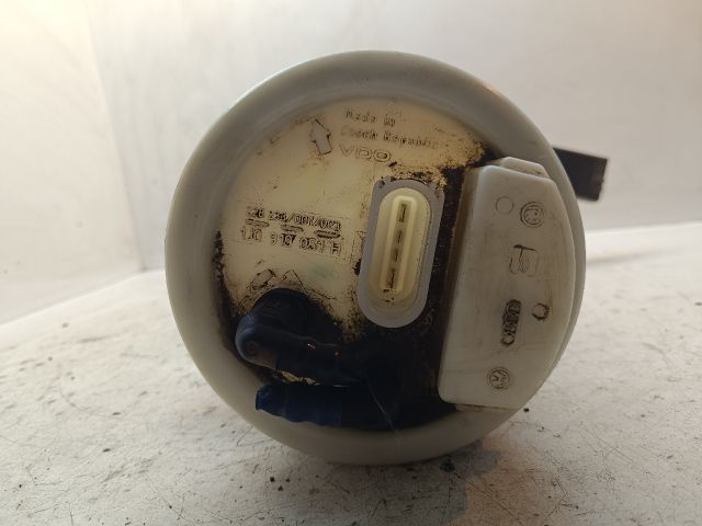 bontott VW GOLF IV Üzemanyag Szivattyú