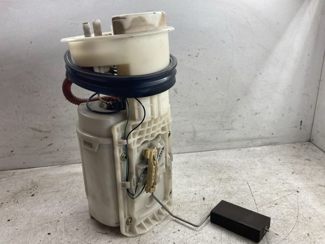 bontott VW GOLF IV Üzemanyag Szivattyú