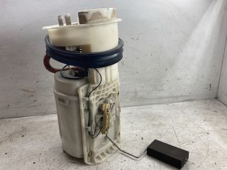 bontott VW GOLF IV Üzemanyag Szivattyú