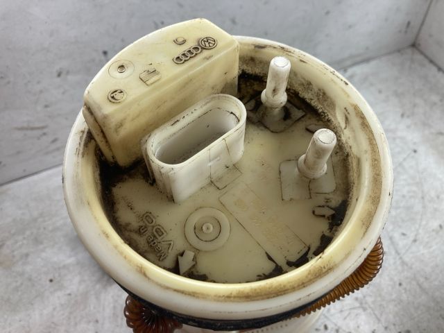 bontott VW GOLF IV Üzemanyag Szivattyú