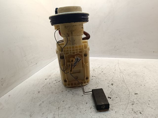 bontott VW GOLF IV Üzemanyag Szivattyú