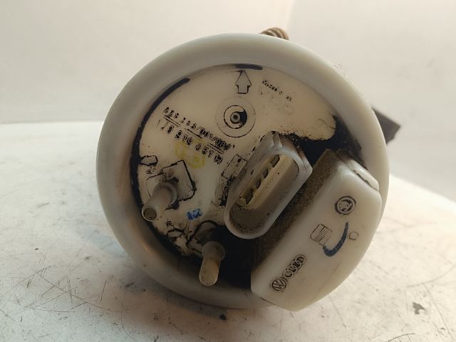 bontott VW GOLF IV Üzemanyag Szivattyú