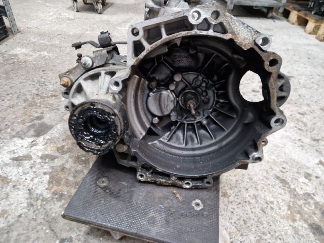bontott VW GOLF IV Váltó (Mechanikus)