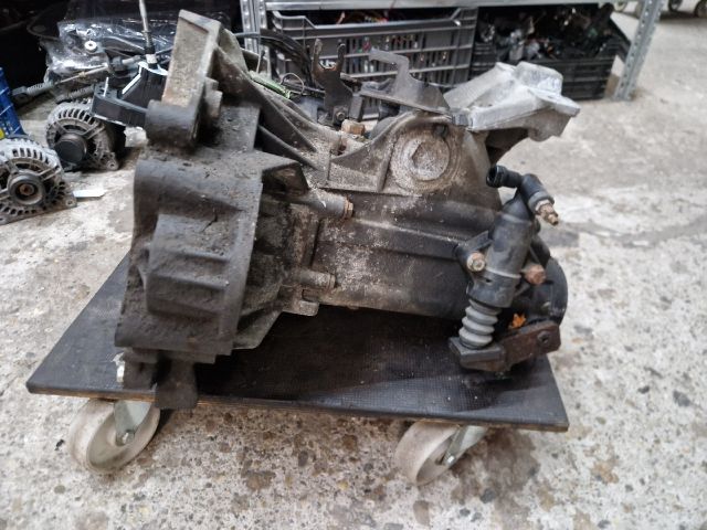 bontott VW GOLF IV Váltó (Mechanikus)