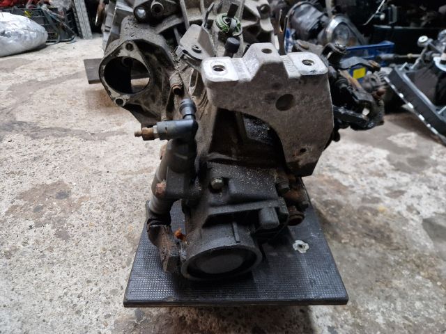 bontott VW GOLF IV Váltó (Mechanikus)