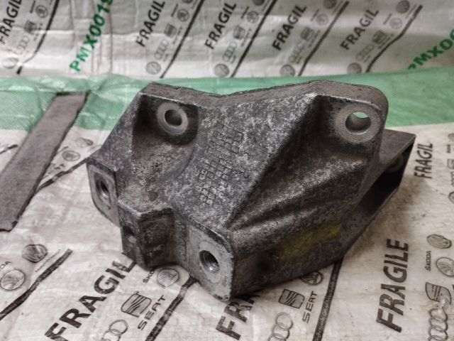 bontott VW GOLF IV Váltó Tartó Bak (Pozíciófüggetlen)