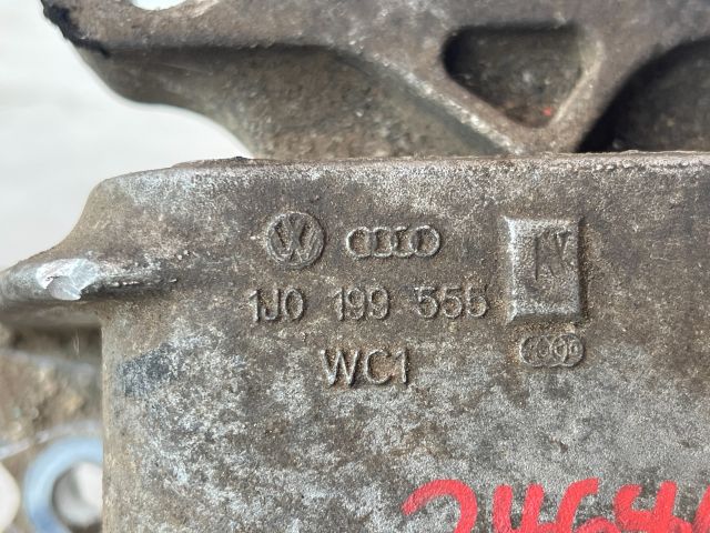 bontott VW GOLF IV Váltó Tartó Bak (Pozíciófüggetlen)