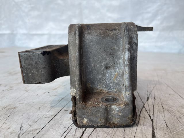 bontott VW GOLF IV Váltó Tartó Bak (Pozíciófüggetlen)