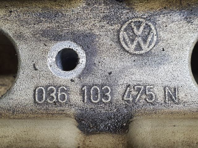 bontott VW GOLF IV Vezérműtengely Házzal