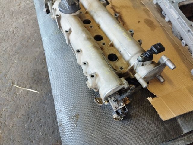 bontott VW GOLF IV Vezérműtengely Házzal