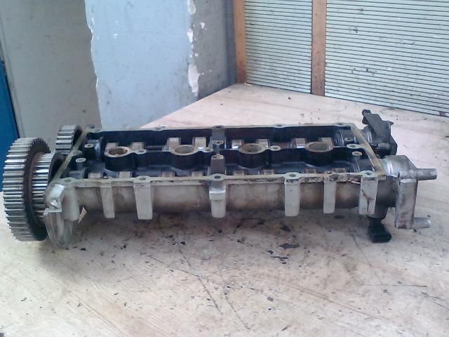 bontott VW GOLF IV Vezérműtengely Házzal