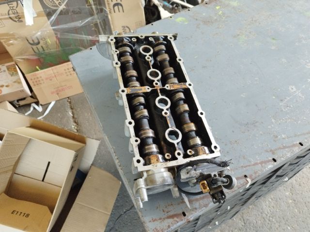 bontott VW GOLF IV Vezérműtengely Házzal