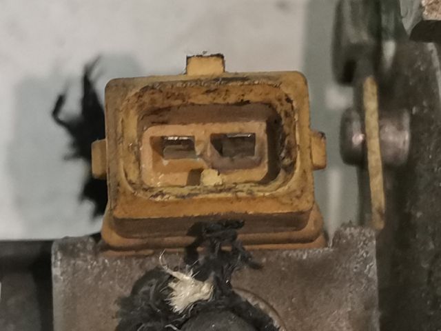 bontott VW GOLF IV Vezérműtengely Házzal