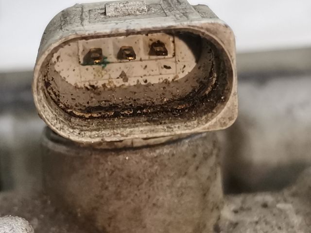 bontott VW GOLF IV Vezérműtengely Házzal