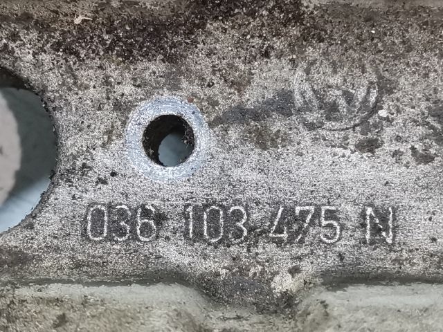 bontott VW GOLF IV Vezérműtengely Házzal