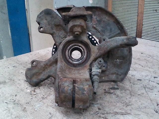 bontott VW GOLF IV Bal első Csonkállvány Kerékaggyal