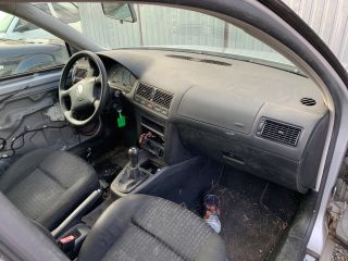 bontott VW GOLF IV Bal első Gólyaláb (Lengécsillapító, Rugó)