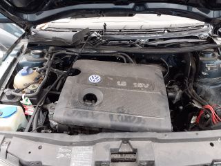bontott VW GOLF IV Bal első Gólyaláb (Lengécsillapító, Rugó)